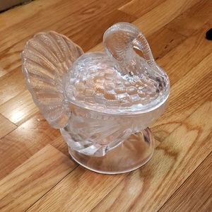 Vintage Turkey with deep storage and cover!
